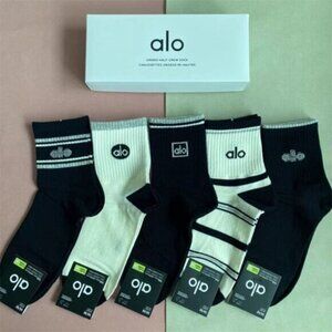 Alo Yoga Socks 5 Pack